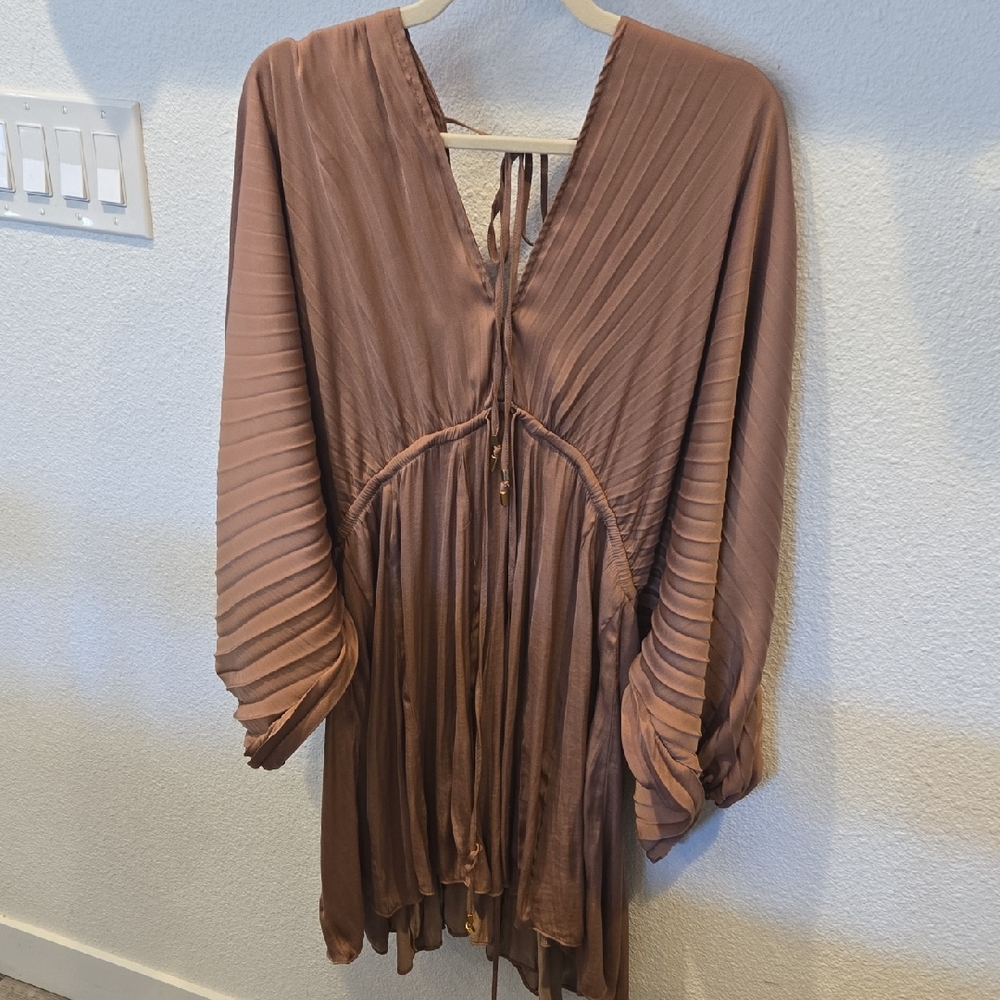 H&M Tan Pleated Dress